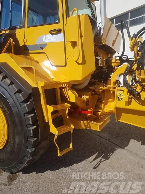 Volvo A25C Hook LIft System Articulated Haulers