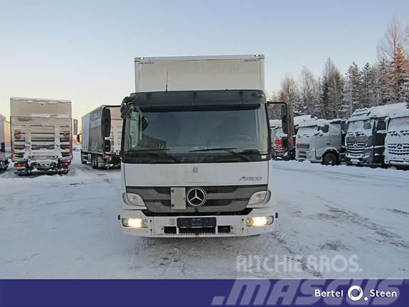 Mercedes-Benz 818L /33 Van Body Trucks