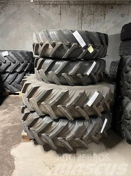 New Holland Sprøytehjul Tyres, wheels and rims