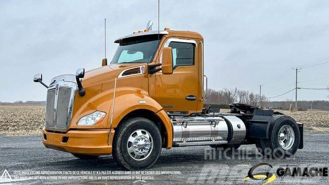 Kenworth T680 DAY CAB Truck Tractor Units