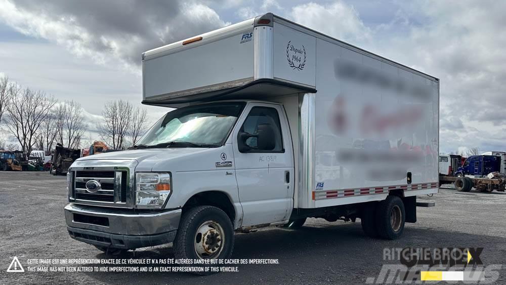 Ford E450 DAMAGED DRY BOX TRUCK Truck Tractor Units