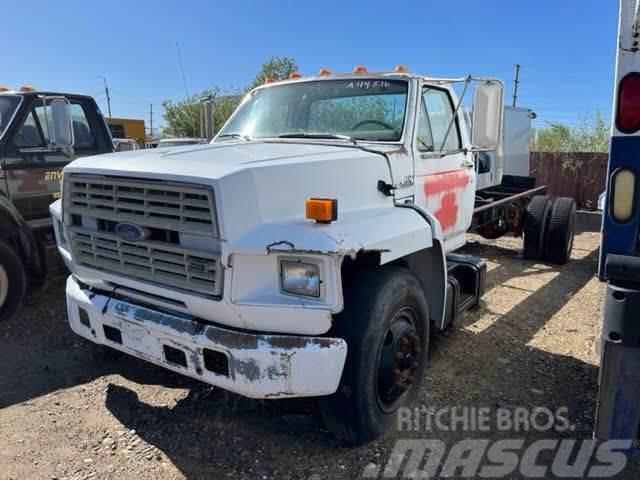 Ford F700 Cab and Chassis Chassis Cab trucks