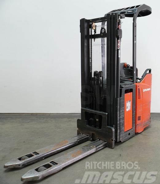 Linde D 14 SP 133 Self propelled stackers