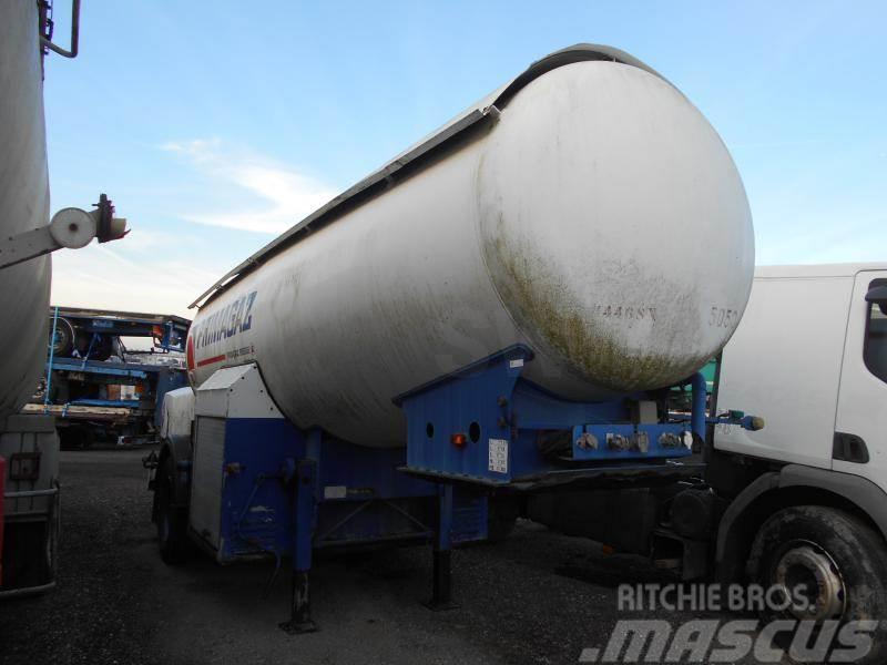 Barneoud GAZ Tanker semi-trailers