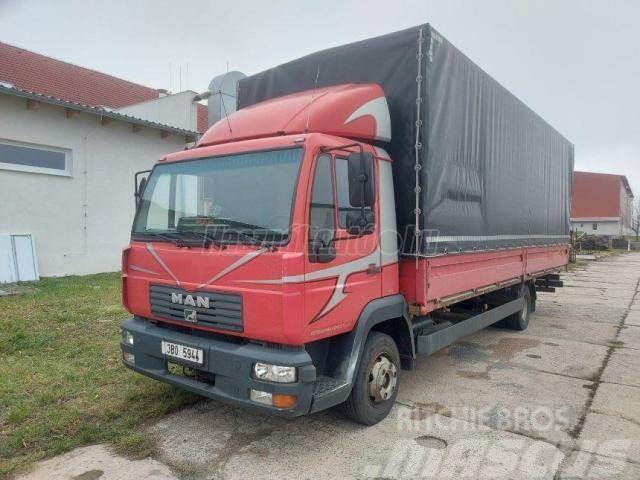 MAN 8.225 L 2000 Tautliner/curtainside trucks