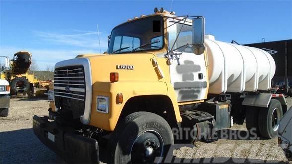 Ford L8000 Water tankers