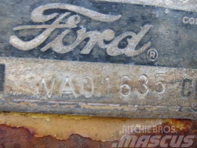 Ford 4550 4x2 rendegraver til ophug TLB's