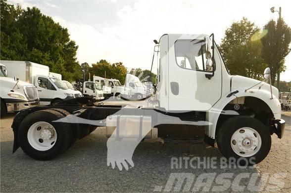 Freightliner BUSINESS CLASS M2 106 Truck Tractor Units