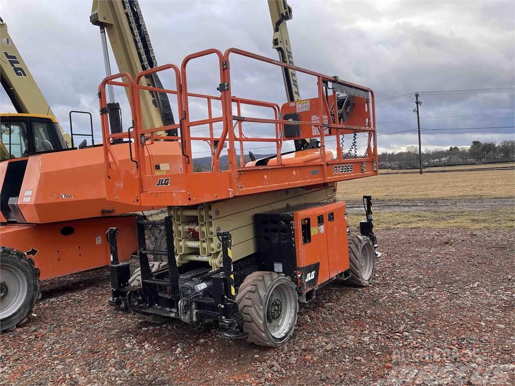 JLG RT3369 Compact self-propelled boom lifts