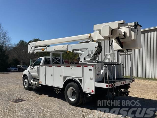 Ford F-750 XL Super Duty Truck mounted aerial platforms