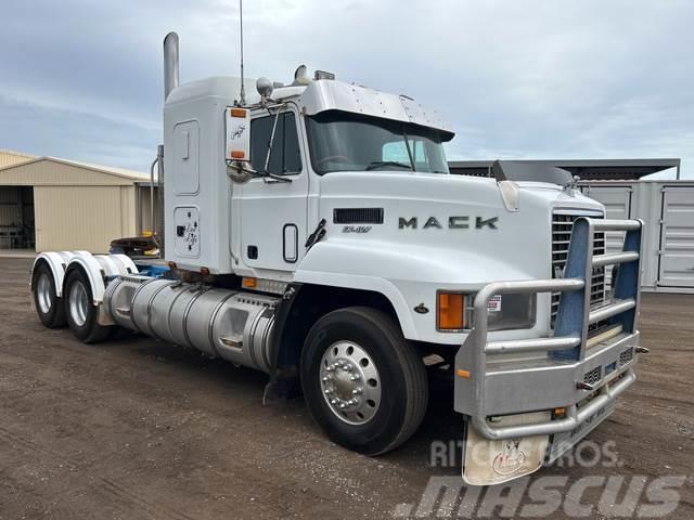 Mack CHR688RST Truck Tractor Units
