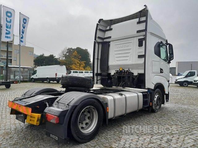 Iveco AS440S51T/P Truck Tractor Units