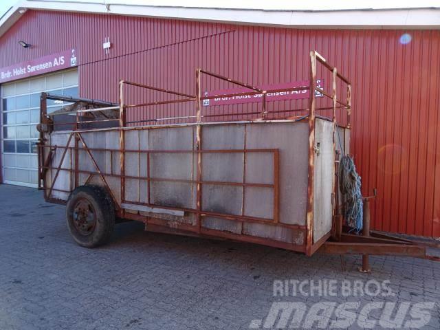  Hvamø Kreaturvogn Livestock carrying trailers
