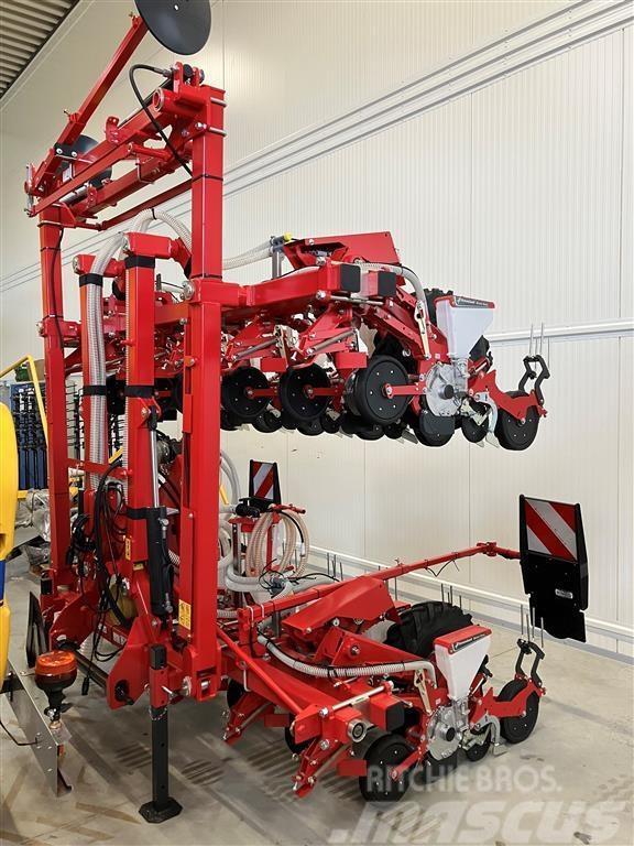 Kverneland Miniair Nova Precision sowing machines