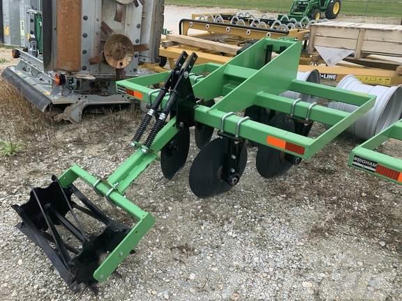 Bigham Brothers Pivot Track Filler Other tillage machines and accessories