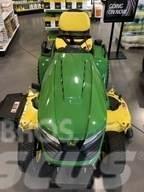 John Deere X580 Compact tractors