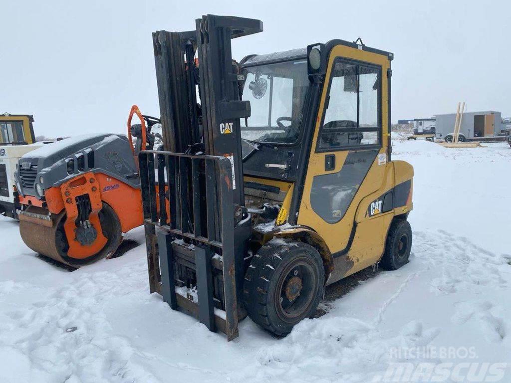 CAT 2PD6000 Fork Lift Other