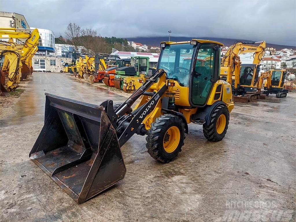 Volvo L25F Other