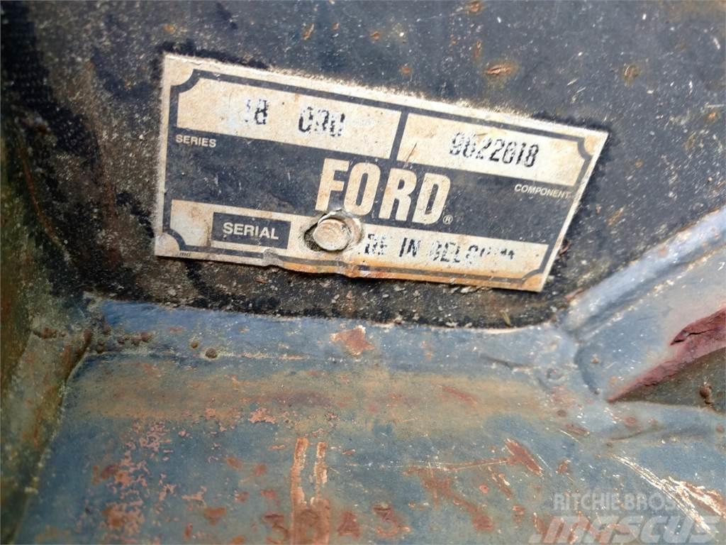 Ford 3' BACKHOE BUCKET Buckets