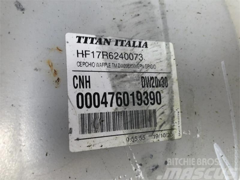 Titan 20x30 fra T7/Puma Tyres, wheels and rims