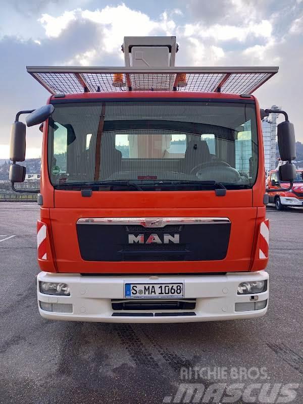 Ruthmann T 330 / MAN TGL 7.150 4X2 BB Truck mounted aerial platforms
