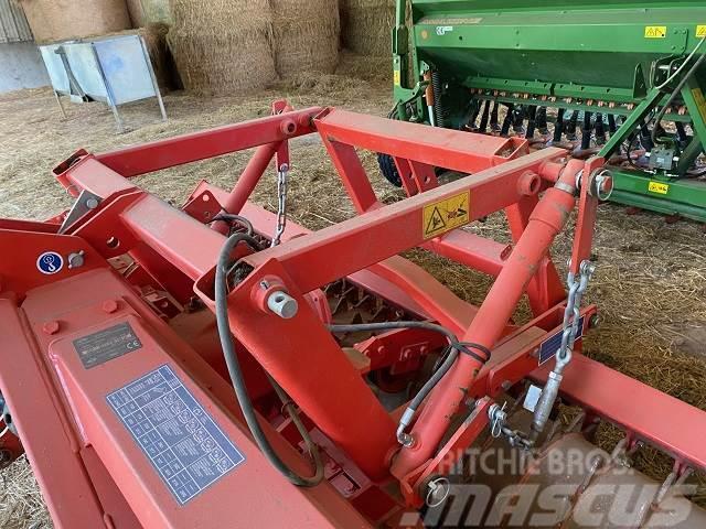 Kuhn PORTE A COURT Other farming machines