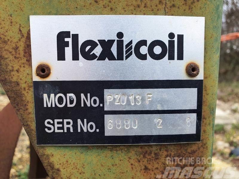 Flexi-Coil SPIRE AVANT Farming rollers