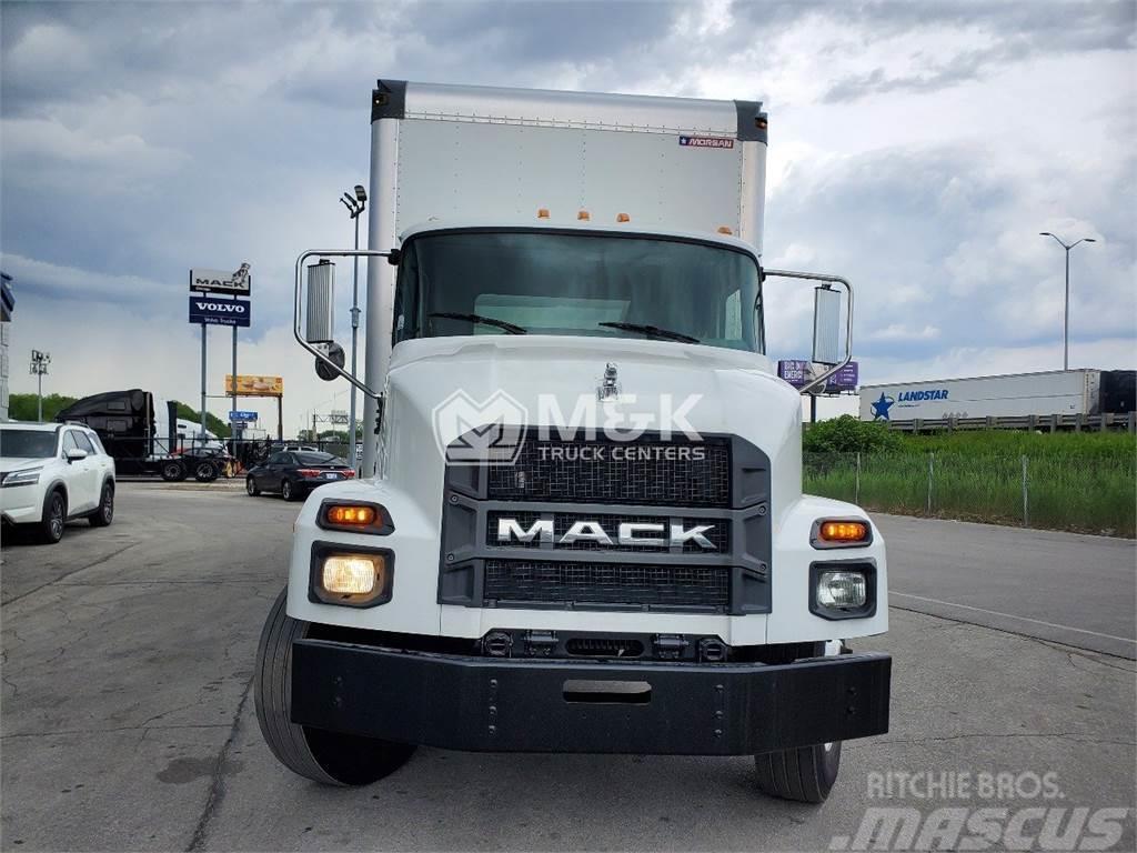 Mack MD642 Van Body Trucks