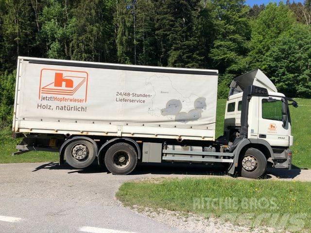  Aufbau Tautliner/curtainside trucks