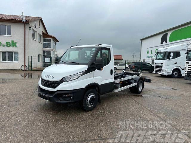 Iveco 70C18 for containers 4x2 EURO 6 vin 435 Hook lift trucks