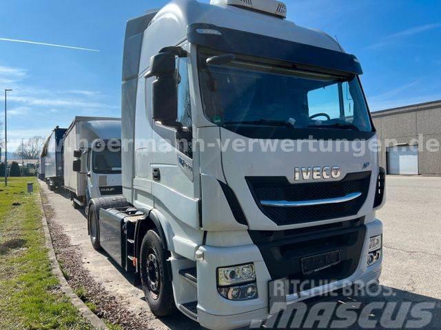 Iveco AS440 S46T Truck Tractor Units