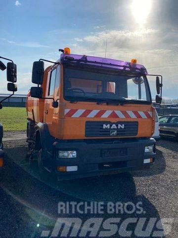 MAN LE 15.220 Bucher Cityfant 60 Sweeper trucks
