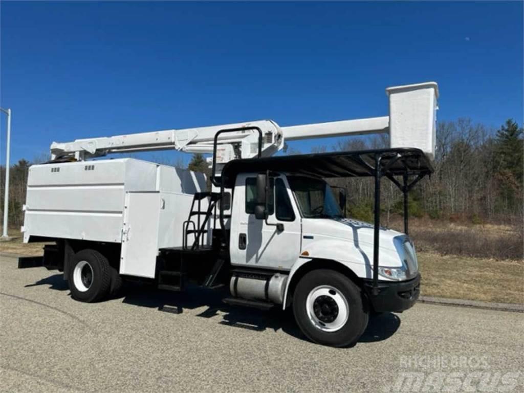 Altec LRV56 Truck mounted aerial platforms