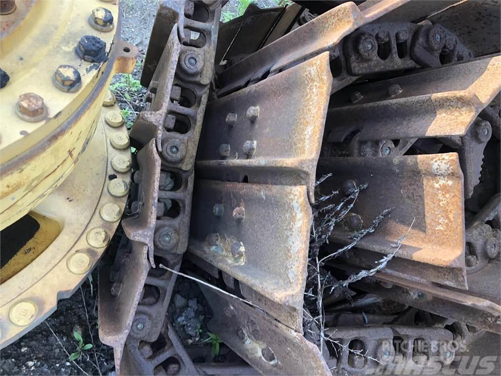 CAT D5C Tracks, chains and undercarriage