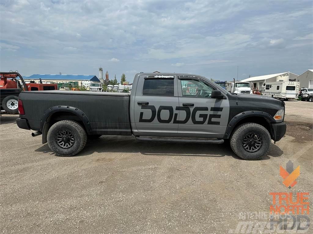 Dodge Ram 2500 Flatbed/Dropside trucks