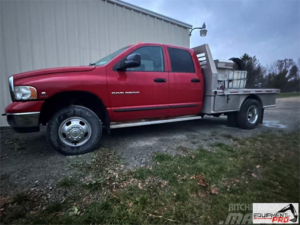 Dodge RAM 3500 HEAVY DUTY CHASSIS CAB Flatbed/Dropside trucks