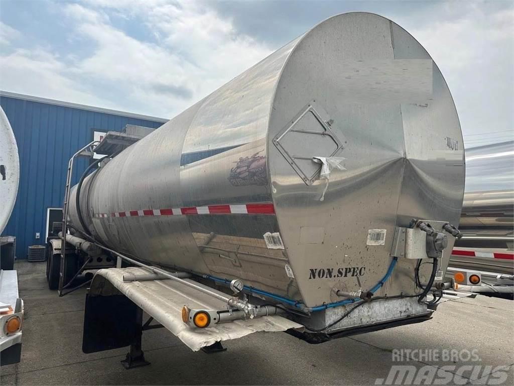 Fruehauf 6700 GALLON - STAINLESS - CENTER DISCHARGE Tanker trailers