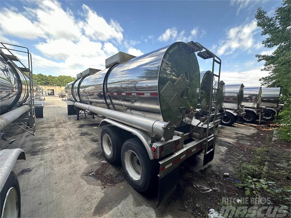 Fruehauf 6800 GALLON / 3 COMP / IN-TEST Tanker trailers