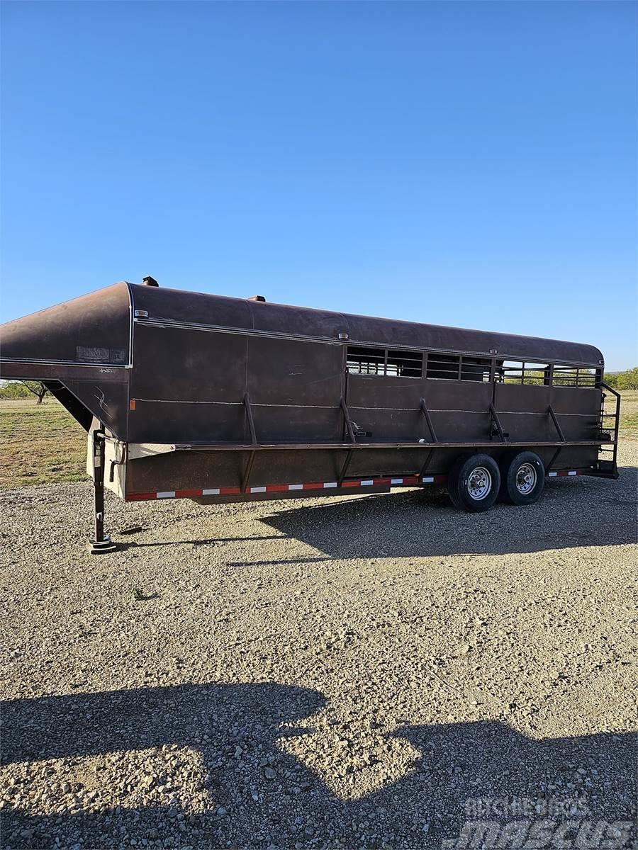  HUGHES Livestock carrying trailers