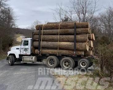 Mack CH613 Timber trucks