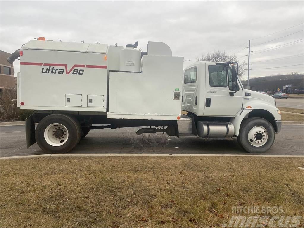  Ultra Vac T-475 Sewage disposal Trucks