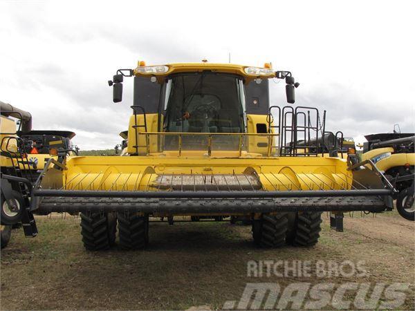 New Holland CR9080 Combine harvesters