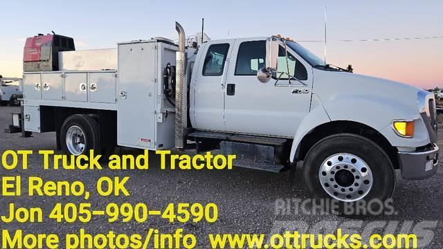 Ford F-750 Recovery vehicles