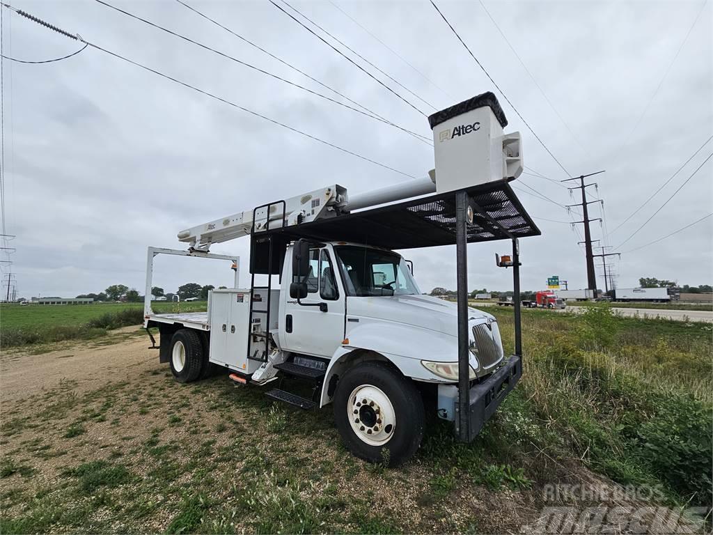 International / Altec 4300/LRV56 Truck mounted aerial platforms