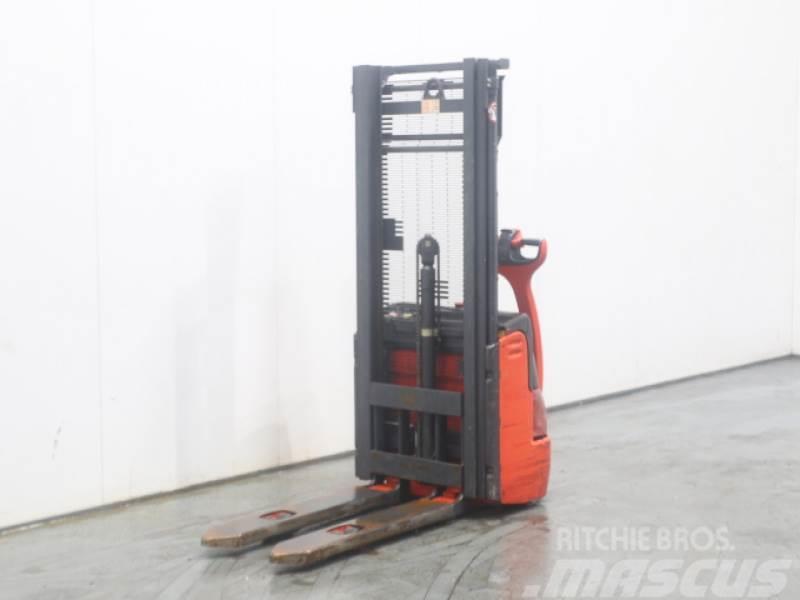 Linde L10 379 Hand pallet stackers
