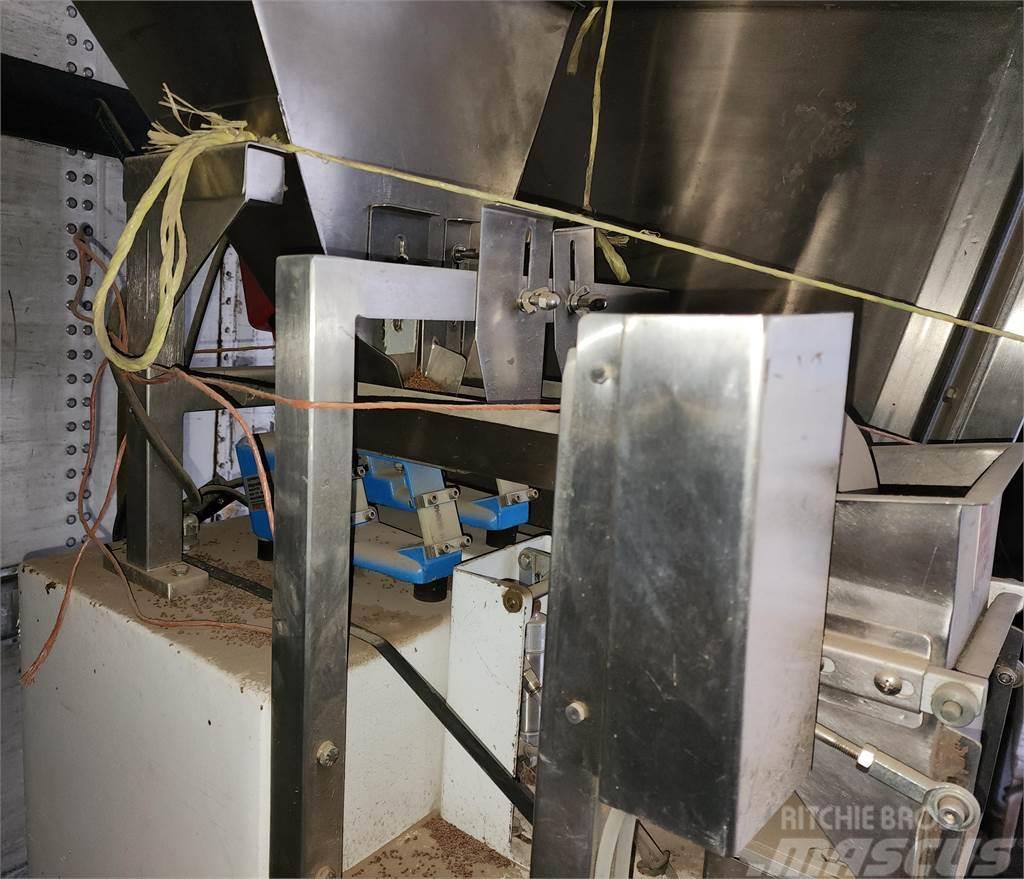  WEIGHPACK PAXIOM AEF-1 Vibratory Scale Other farming machines
