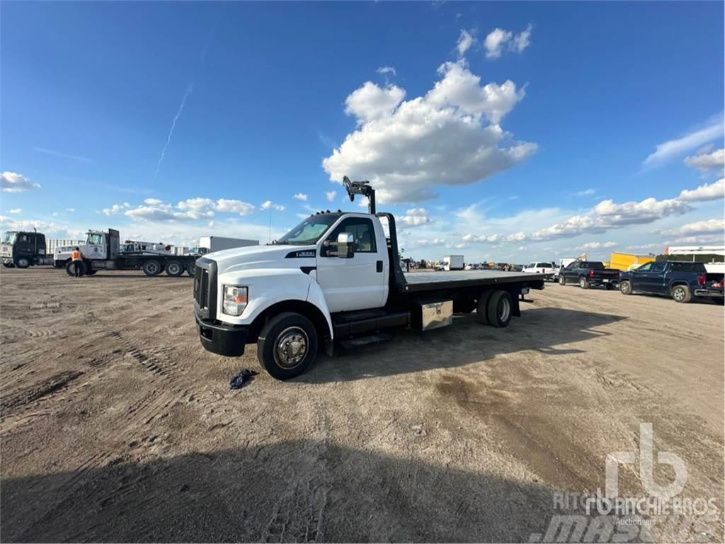Ford F-650 Recovery vehicles