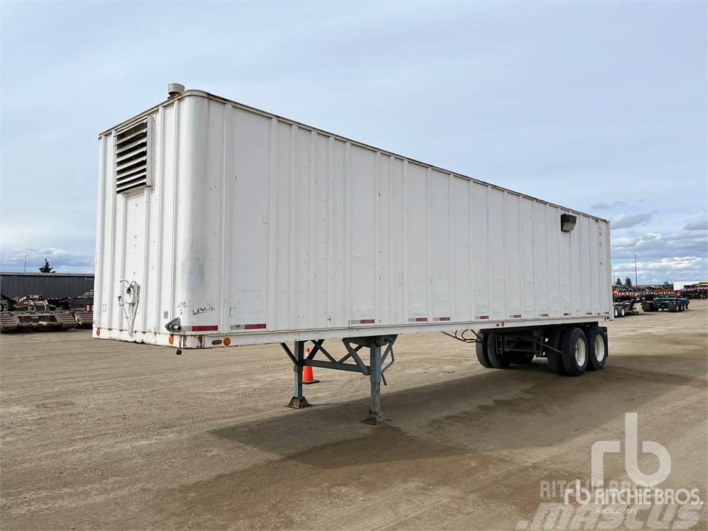 Fruehauf 40 ft x 96 in T/A Box body semi-trailers