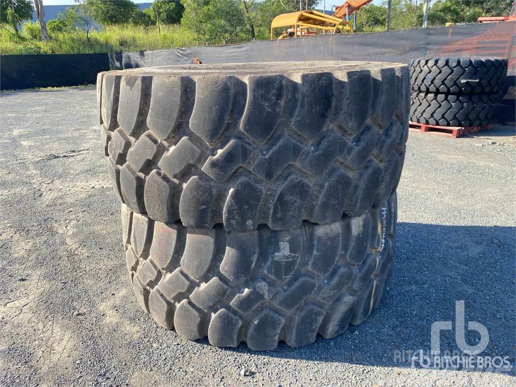 Goodyear Quantity of (2) 26.5R25 Tyres, wheels and rims