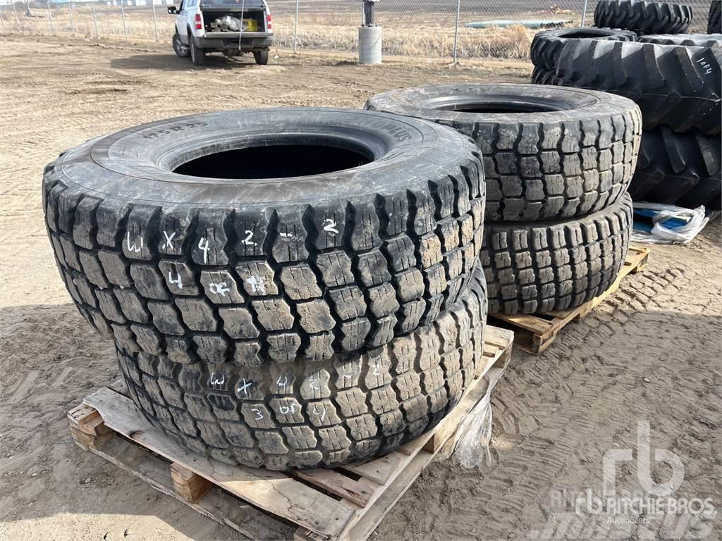 Michelin Quantity of (4) 17.5R25 Tyres, wheels and rims
